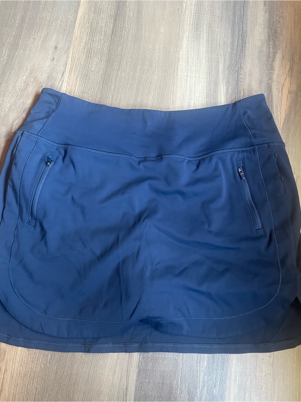 Athleta Navy Blue Women's Athletic Skort with Zip Pockets